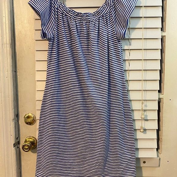 Vineyard Vines striped ruffled off shoulder dress - Picture 5 of 7